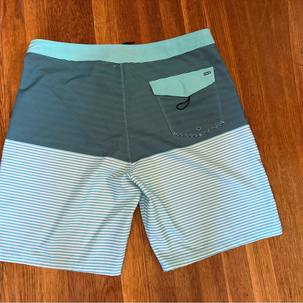 Hurley Mens Board Shorts Swim Surf Trunks 34 Aqua Colorblock Striped Beach - Picture 2 of 4